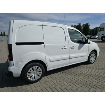 Citroen Berlingo 2017,  1.6 diesel - Na sprzedaż za 20 900 zł - Kutno - zdjęcie 8