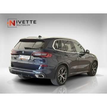 BMW X5  SUV 2022,  3.0 hybryda, automat - Na sprzedaż za 259 900 zł - Warszawa - zdjęcie 5