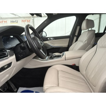 BMW X5  SUV 2022,  3.0 hybryda, automat - Na sprzedaż za 259 900 zł - Warszawa - zdjęcie 12