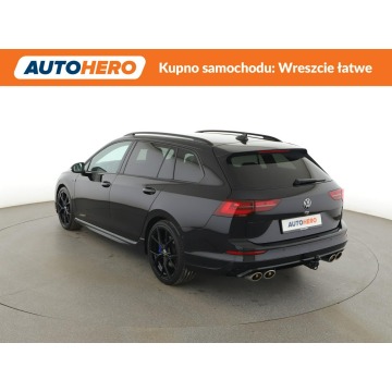 Volkswagen Golf  Kombi 2023,  2.0 benzyna, automat - Na sprzedaż za 128 000 zł - Warszawa - zdjęcie 4