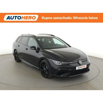 Volkswagen Golf  Kombi 2023,  2.0 benzyna, automat - Na sprzedaż za 128 000 zł - Warszawa - zdjęcie 10