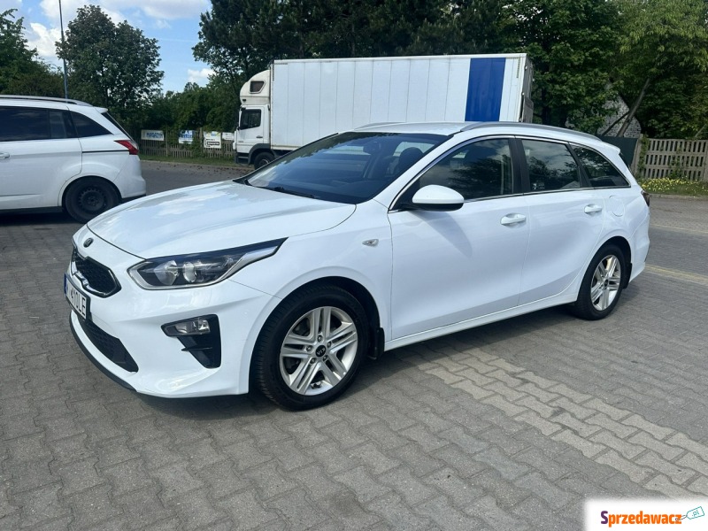 Kia Ceed 2021,  1.5 benzyna, automat - Na sprzedaż za 47 900 zł - Warszawa