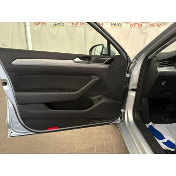 Volkswagen Passat 2022,  2.0 diesel, automat - Na sprzedaż za 89 900 zł - Warszawa - zdjęcie 10