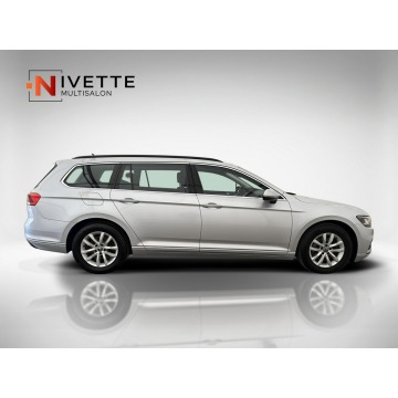 Volkswagen Passat 2022,  2.0 diesel, automat - Na sprzedaż za 89 900 zł - Warszawa - zdjęcie 7