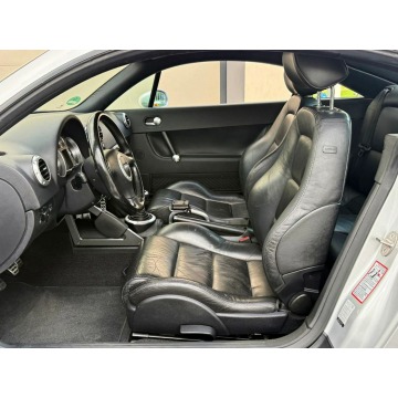 Audi TT  Coupe/Sportowy 2000,  1.8 benzyna - Na sprzedaż za 19 800 zł - Radom - zdjęcie 8