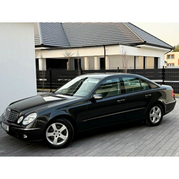 Mercedes - Benz E-klasa  Sedan/Limuzyna 2003,  2.1 diesel, automat - Na sprzedaż za 27 800 zł - Radom - zdjęcie 3