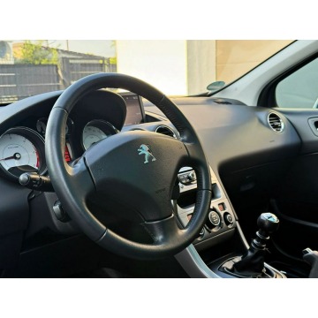 Peugeot 308 2012,  2.0 diesel - Na sprzedaż za 17 900 zł - Radom - zdjęcie 2