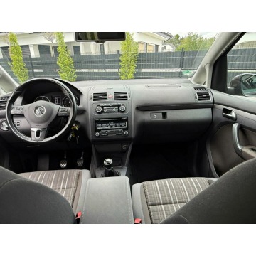 Volkswagen Touran  Minivan/Van 2011,  2.0 diesel - Na sprzedaż za 37 900 zł - Radom - zdjęcie 2