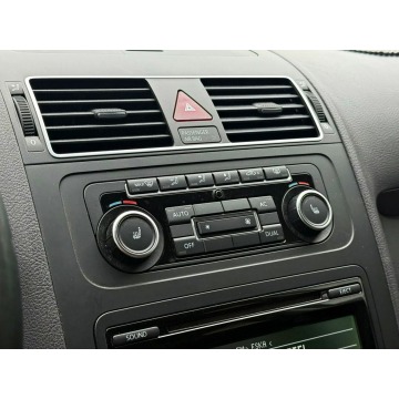 Volkswagen Touran  Minivan/Van 2011,  2.0 diesel - Na sprzedaż za 37 900 zł - Radom - zdjęcie 8