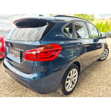 BMW Seria 2  Hatchback 2017,  1.5 benzyna, automat - Na sprzedaż za 45 999 zł - Tychy - zdjęcie 3