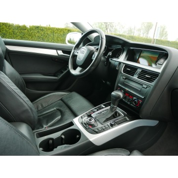 Audi A5  Sedan/Limuzyna 2009,  3.2 benzyna, automat - Na sprzedaż za 36 700 zł - Goczałkowice-Zdrój - zdjęcie 7