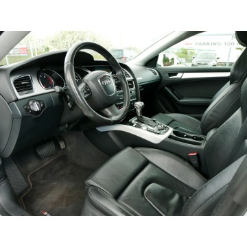 Audi A5  Sedan/Limuzyna 2009,  3.2 benzyna, automat - Na sprzedaż za 36 700 zł - Goczałkowice-Zdrój - zdjęcie 4