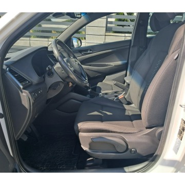 Hyundai Tucson  SUV 2018,  1.6 benzyna - Na sprzedaż za 62 900 zł - Cisiec - zdjęcie 4