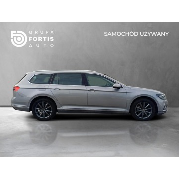 Volkswagen Passat  Kombi 2022,  2.0 diesel, automat - Na sprzedaż za 89 900 zł - Toruń - zdjęcie 6