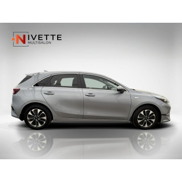 Kia Ceed  Hatchback 2024,  1.5 benzyna, automat - Na sprzedaż za 79 900 zł - Warszawa - zdjęcie 7