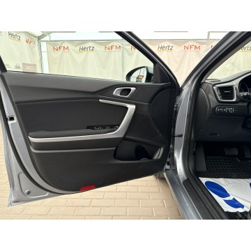 Kia Ceed  Hatchback 2024,  1.5 benzyna, automat - Na sprzedaż za 79 900 zł - Warszawa - zdjęcie 10