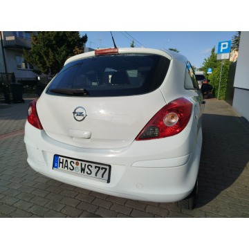 Opel Corsa  Hatchback 2011,  1.2 benzyna - Na sprzedaż za 6 300,00 zł - Toruń - zdjęcie 2