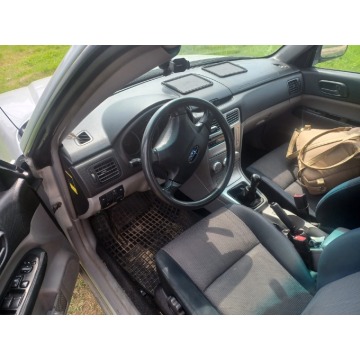 Subaru Forester  Terenowy 2004,  2.5 benzyna+LPG - Na sprzedaż za 12 800 zł - Włodawa - zdjęcie 3