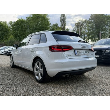 Audi A3  Liftback 2015,  2.0 diesel, automat - Na sprzedaż za 53 900 zł - Ruda Śląska - zdjęcie 4