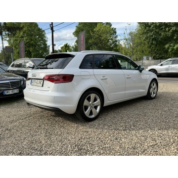 Audi A3  Liftback 2015,  2.0 diesel, automat - Na sprzedaż za 53 900 zł - Ruda Śląska - zdjęcie 5