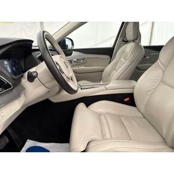 Volvo   SUV 2020,  2.0 diesel, automat - Na sprzedaż za 132 900 zł - Warszawa - zdjęcie 12