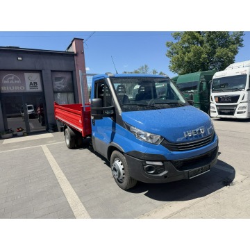 Iveco Daily 2018,  3.0 diesel, automat - Na sprzedaż za 104 000 zł - Kozerki - zdjęcie 2