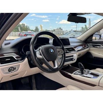 BMW Seria 7  Sedan/Limuzyna 2018,  4.4 benzyna, automat - Na sprzedaż za 164 900 zł - Michałowice-Wieś - zdjęcie 10