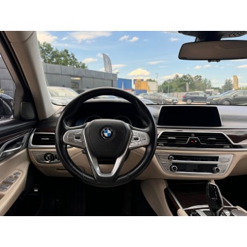 BMW Seria 7  Sedan/Limuzyna 2018,  4.4 benzyna, automat - Na sprzedaż za 164 900 zł - Michałowice-Wieś - zdjęcie 12