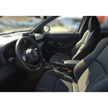 Toyota Yaris Cross  SUV 2026,  1.5 hybryda, automat - Na sprzedaż za 119 900 zł - Szczecinek - zdjęcie 4