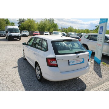 Skoda Fabia  Kombi 2016,  1.4 diesel - Na sprzedaż za 18 900 zł - Warszawa - zdjęcie 8