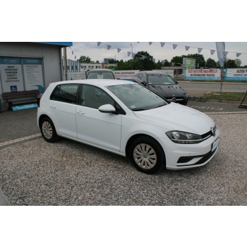 Volkswagen Golf  Hatchback 2019,  1.6 diesel - Na sprzedaż za 41 900 zł - Warszawa - zdjęcie 5