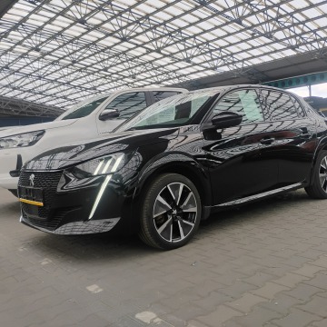 Peugeot 208  Hatchback 2022 elektryczny, automat - Na sprzedaż za 64 300 zł - Mysłowice - zdjęcie 2