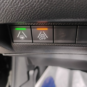 Peugeot 208  Hatchback 2022 elektryczny, automat - Na sprzedaż za 64 300 zł - Mysłowice - zdjęcie 11
