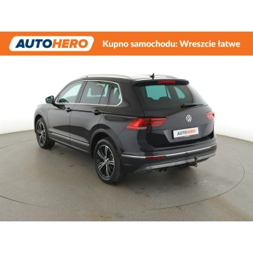 Volkswagen Tiguan  SUV 2016,  2.0 diesel, automat - Na sprzedaż za 69 000 zł - Warszawa - zdjęcie 4