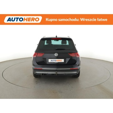 Volkswagen Tiguan  SUV 2016,  2.0 diesel, automat - Na sprzedaż za 69 000 zł - Warszawa - zdjęcie 6