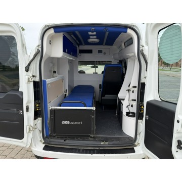 Fiat Doblo 2016 Ambulans oryginalna karetka 2.0JTD - Pojazdy specjalistyczne - Gostyń - zdjęcie 10