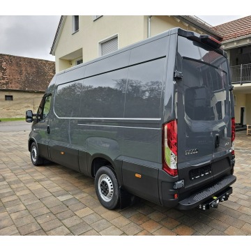 Iveco Daily 2026,  2.3 diesel, automat - Na sprzedaż za 162 237 zł - Szczecinek - zdjęcie 3