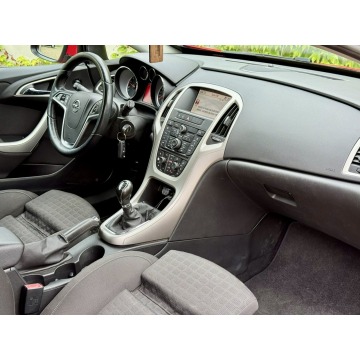 Opel Astra  Coupe/Sportowy 2013,  1.6 benzyna - Na sprzedaż za 29 800 zł - Tarnowskie Góry - zdjęcie 7