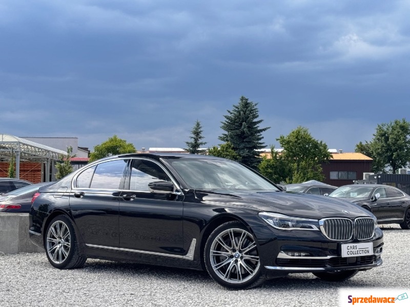 BMW Seria 7  Sedan/Limuzyna 2018,  4.4 benzyna, automat - Na sprzedaż za 164 900 zł - Michałowice-Wieś