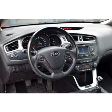 Kia Ceed  Hatchback 2013,  1.6 benzyna - Na sprzedaż za 25 900 zł - Warszawa - zdjęcie 4
