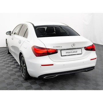 Mercedes - Benz A-klasa  Sedan/Limuzyna 2023,  2.0 diesel, automat - Na sprzedaż za 102 500 zł - Gdańsk - zdjęcie 4