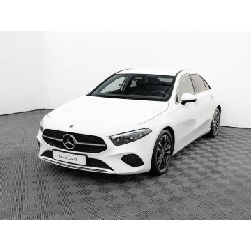 Mercedes - Benz A-klasa  Sedan/Limuzyna 2023,  2.0 diesel, automat - Na sprzedaż za 102 500 zł - Gdańsk - zdjęcie 2