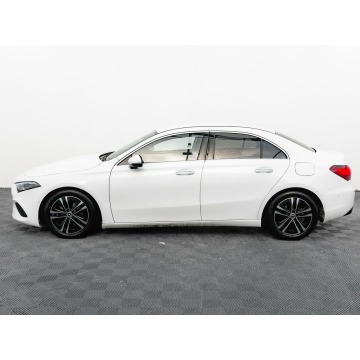 Mercedes - Benz A-klasa  Sedan/Limuzyna 2023,  2.0 diesel, automat - Na sprzedaż za 102 500 zł - Gdańsk - zdjęcie 8