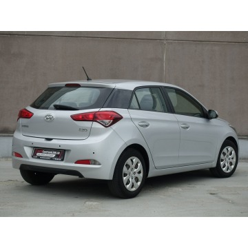Hyundai i20  Hatchback 2015,  1.2 benzyna - Na sprzedaż za 29 500 zł - Lublin - zdjęcie 10