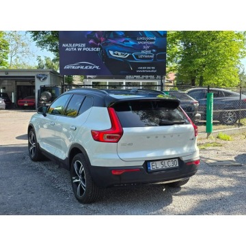 Volvo   SUV 2021,  2.0 benzyna, automat - Na sprzedaż za 108 999 zł - Łódź - zdjęcie 6