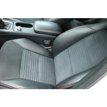Mercedes - Benz A-klasa  Hatchback 2013,  1.6 benzyna - Na sprzedaż za 39 900 zł - Piła - zdjęcie 8