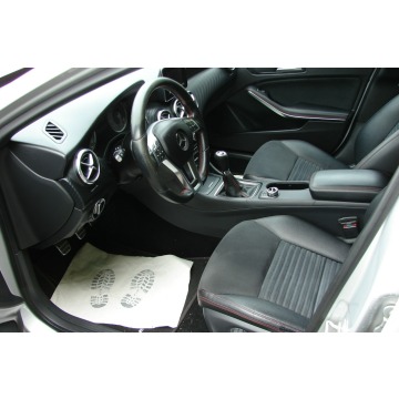 Mercedes - Benz A-klasa  Hatchback 2013,  1.6 benzyna - Na sprzedaż za 39 900 zł - Piła - zdjęcie 6