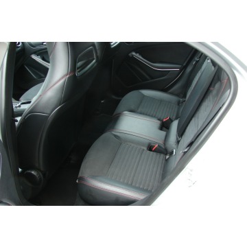 Mercedes - Benz A-klasa  Hatchback 2013,  1.6 benzyna - Na sprzedaż za 39 900 zł - Piła - zdjęcie 9
