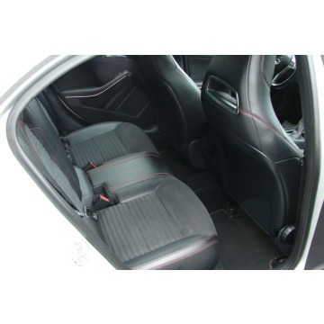 Mercedes - Benz A-klasa  Hatchback 2013,  1.6 benzyna - Na sprzedaż za 39 900 zł - Piła - zdjęcie 11