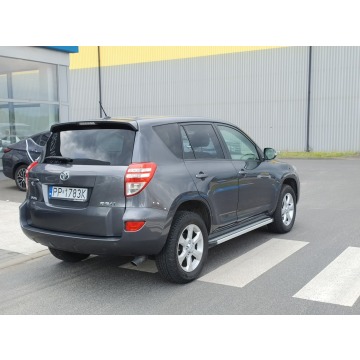Toyota   SUV 2011,  2.0 benzyna - Na sprzedaż za 38 999 zł - Piła - zdjęcie 3